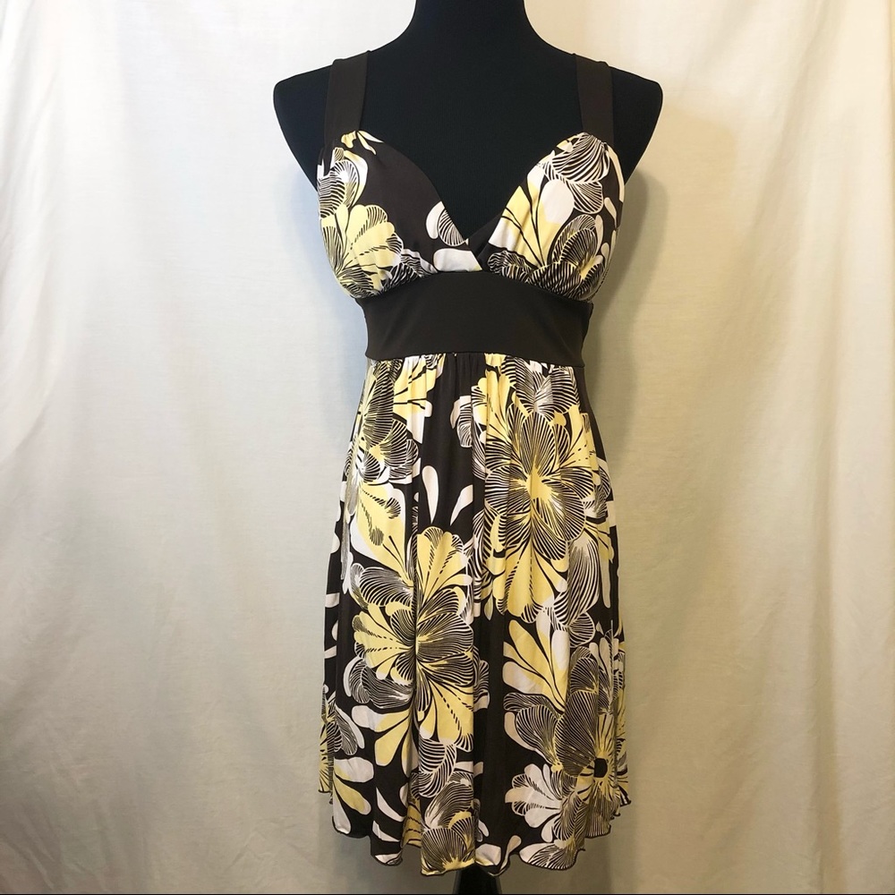 Speechless Midi Yellow Flowy Sundress - M